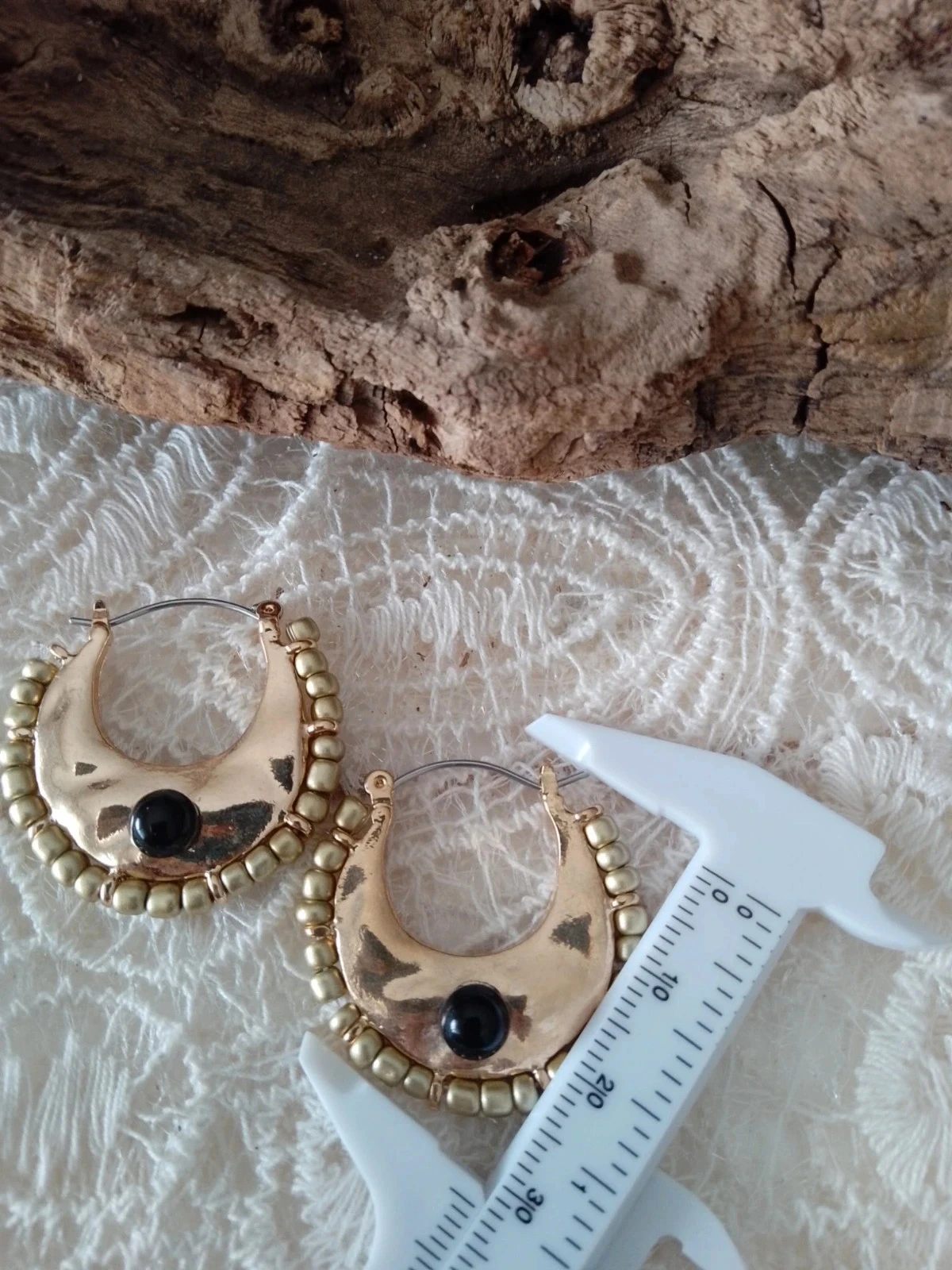 Boucles d'oreilles bohèmes dorées pierres d'obsidienne – photo 2